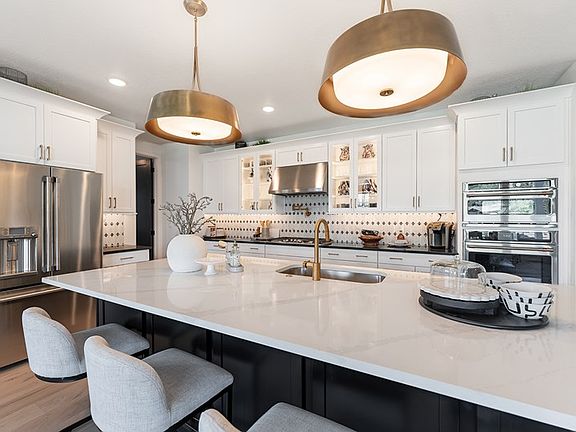 The Caulfield - Kitchen