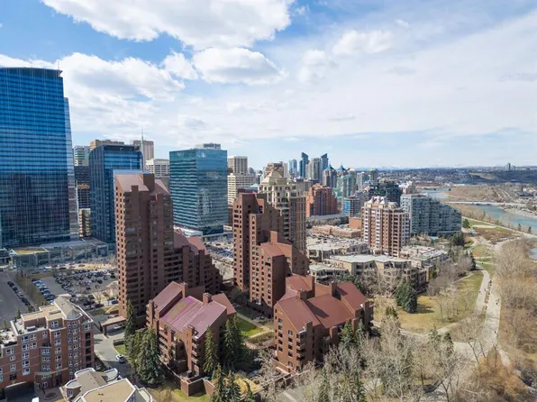500 E Eau Claire Ave SW #902A, Calgary, AB T2P 3R8