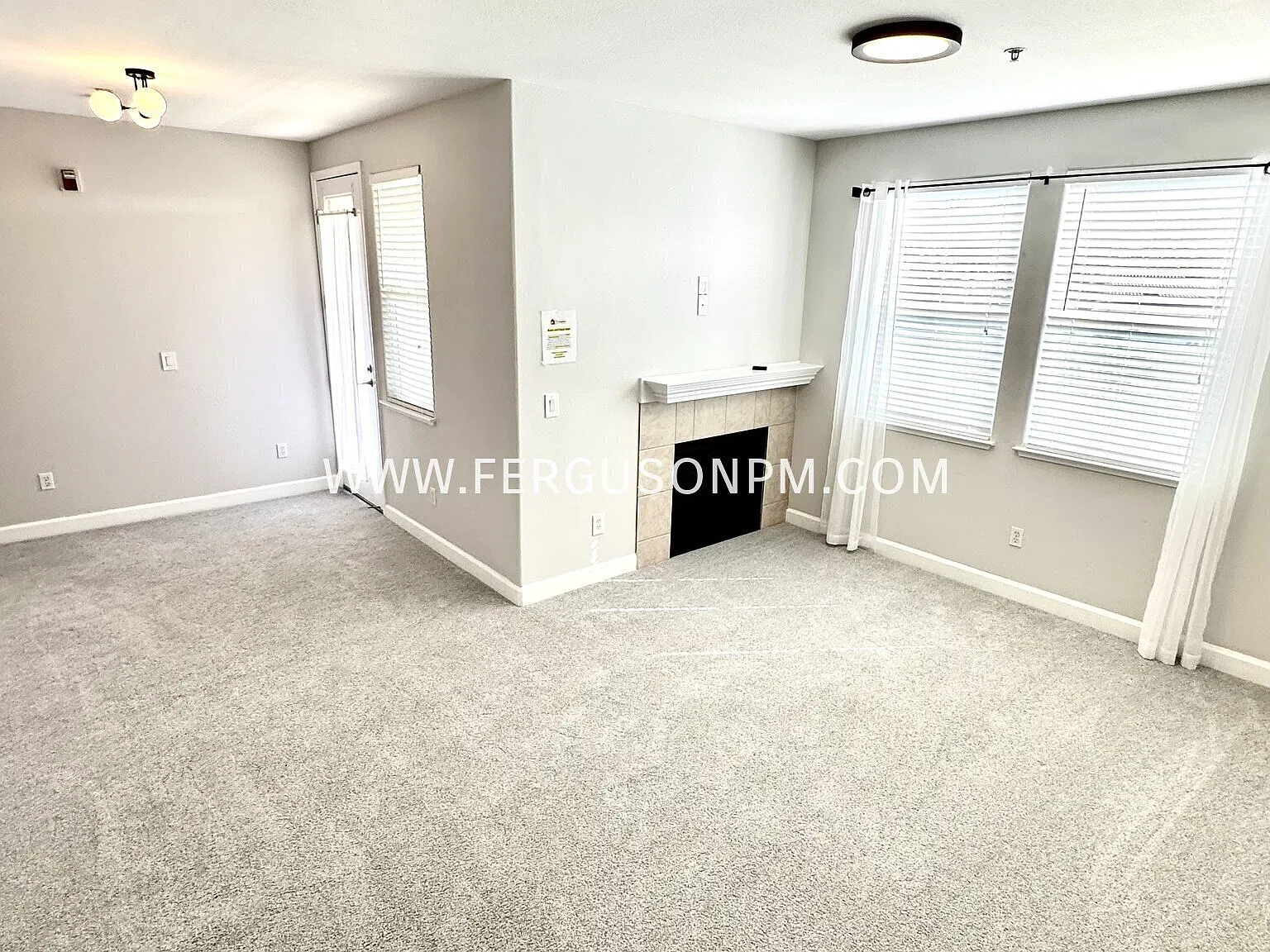 Charming 1 Bedroom Condo in East Roseville — Photo 2