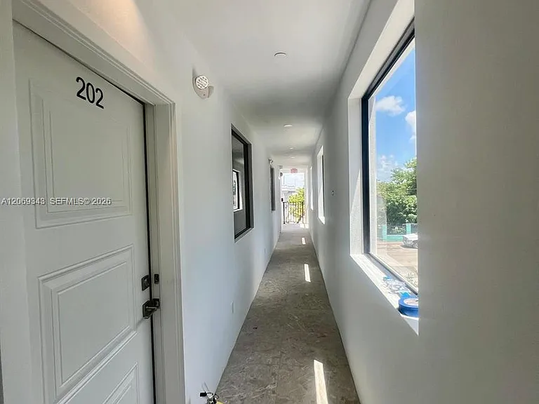 1860 NW 19th St #202 — Photo 3