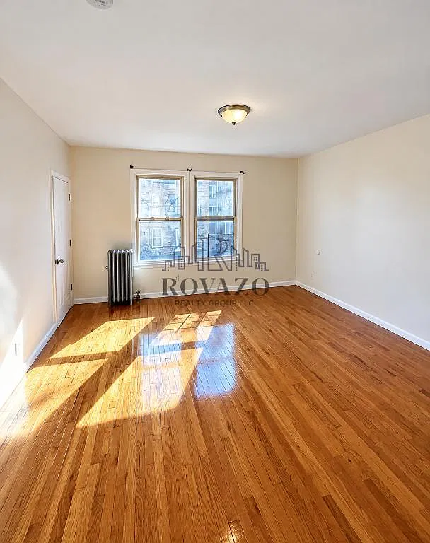 2 bed, 700 sqft, $1,850 — Photo 4