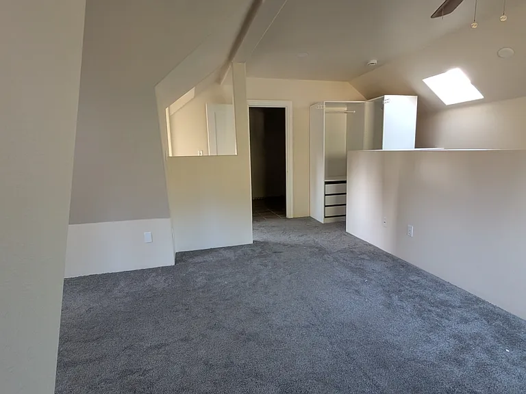 1102 E Maplewood Ave — Photo 27