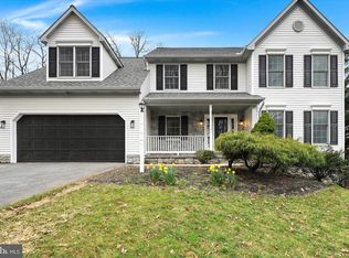 139 E Mohler Church Rd, Ephrata, PA 17522