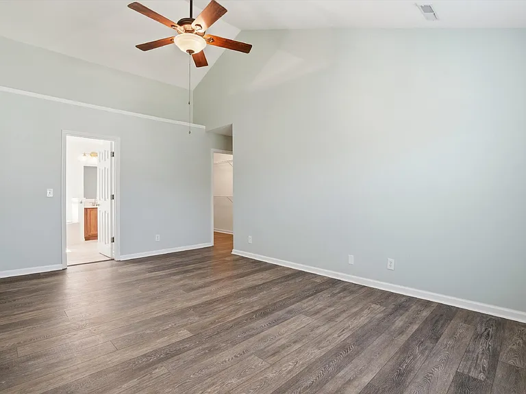 1152 Willoughby Ln — Photo 26