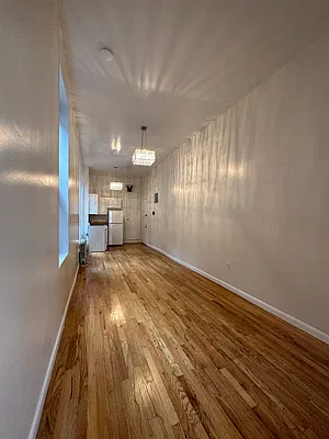 Rented by Peter R. Hungerford, LREB | media 15