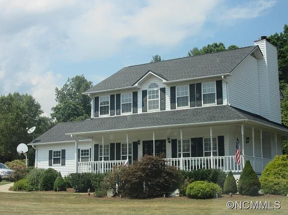 1st image of 76 Beechwood Dr