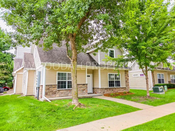 4308 152nd Pl, Urbandale, IA 50323