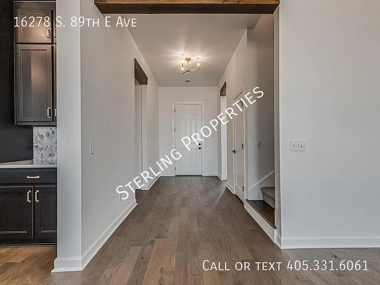 16278 S 89th East Ave — Photo 6