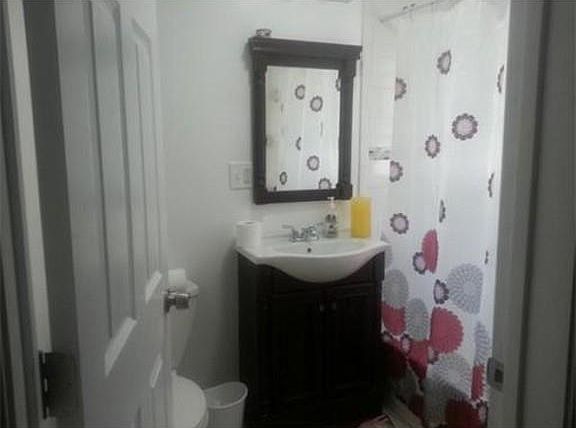 2nd image of 104 Bow St APT 1R