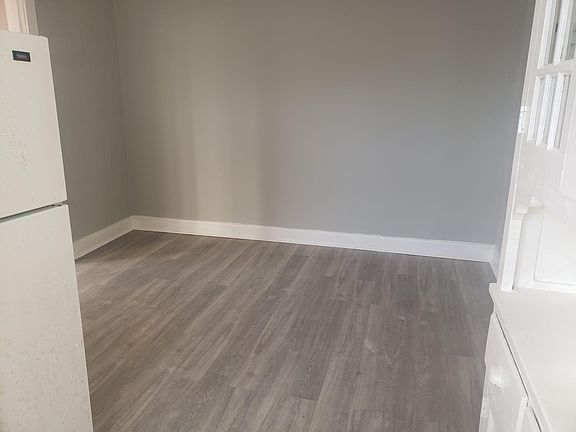 3rd image of 4339 Connecticut St APT 2E