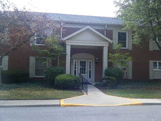 1st image of 611 Dellingham Dr #6