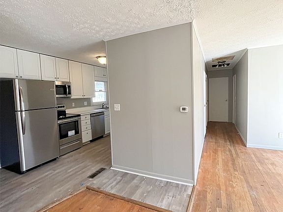 3rd image of 2508 Lafayette Dr