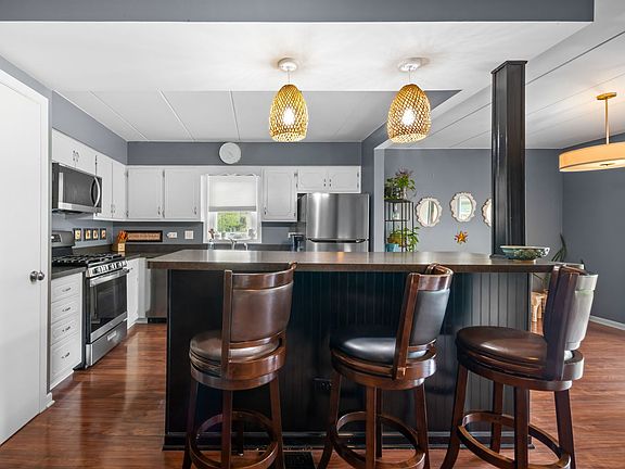2nd image of 15651 Garden View Ct APT 1D