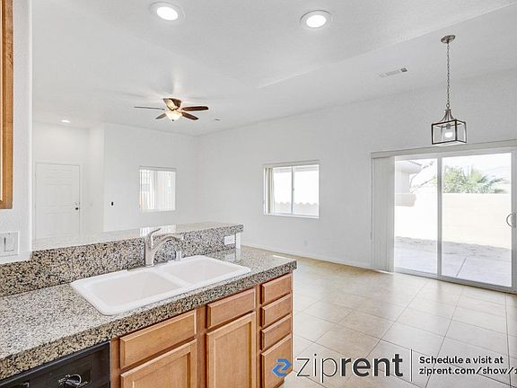 5th image of 79821 Avenue 42 #A