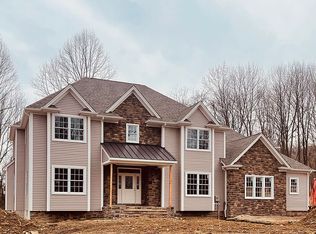 10 Laurel Ct, Hackettstown, NJ 07840