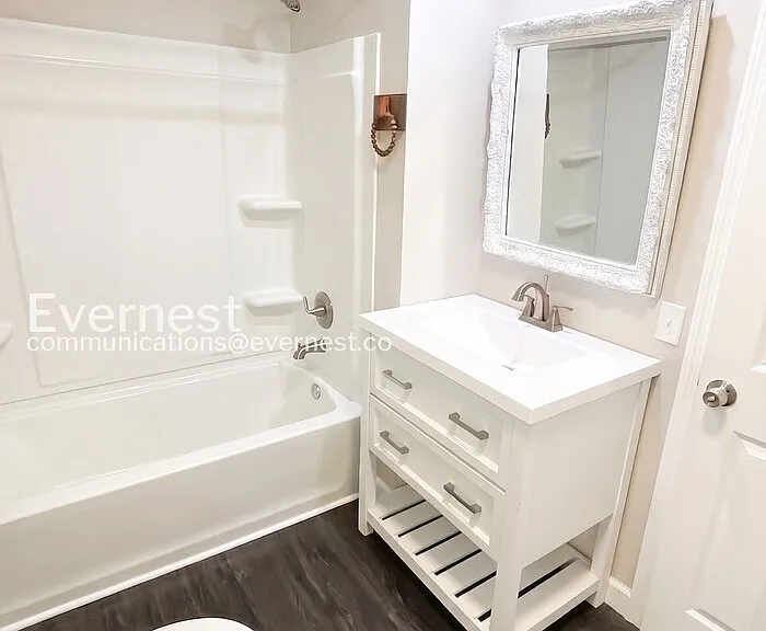 736 Hancock Rd — Photo 20