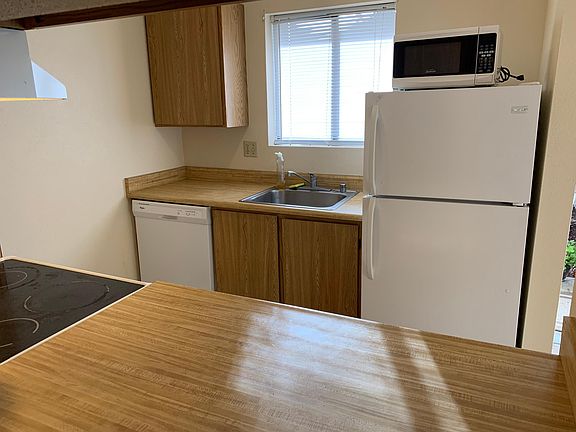 3rd image of 3436 I St NE APT N102