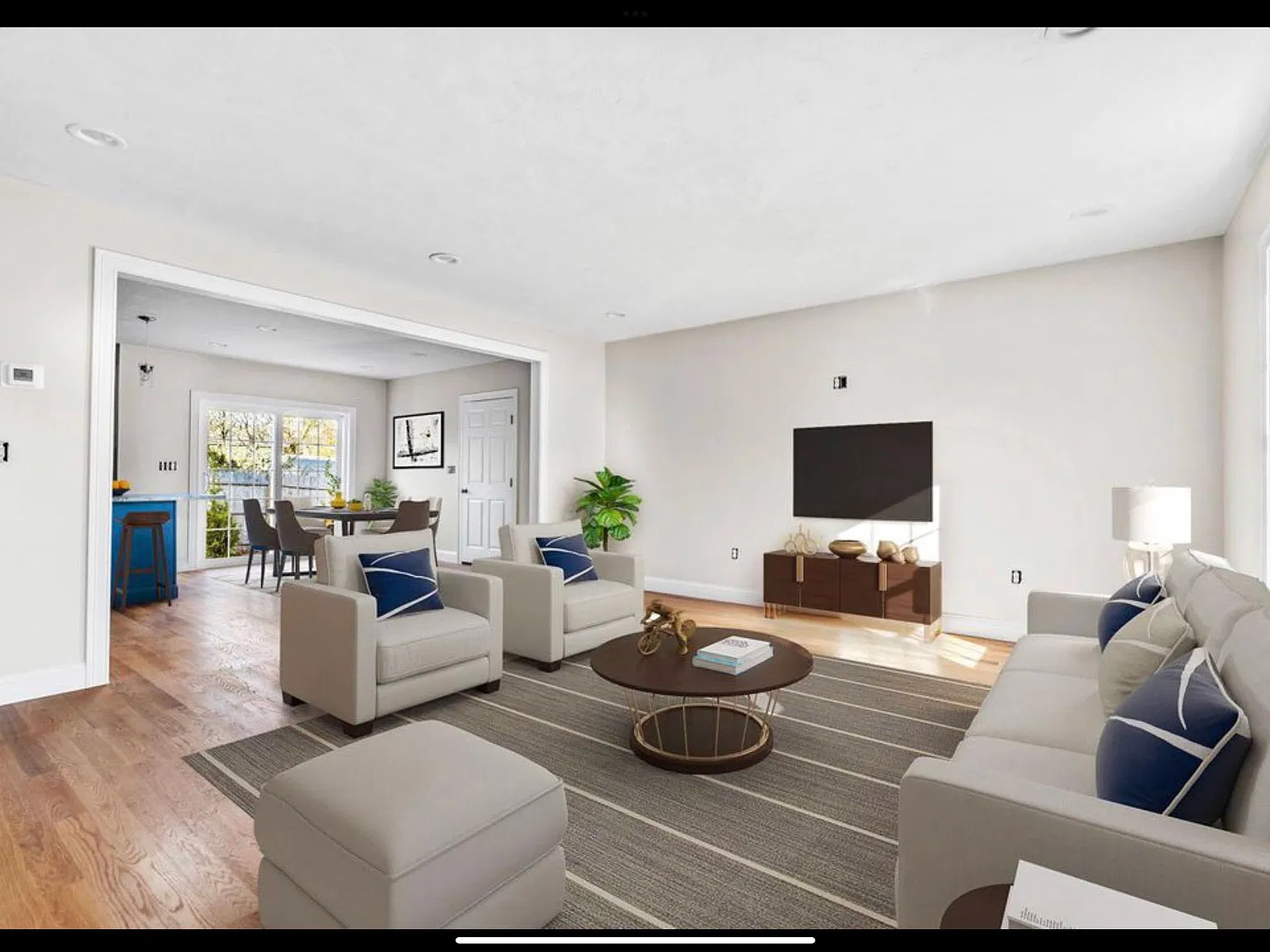 4 bed, 2605 sqft, $4,800 — Photo 3
