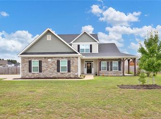 816 Pecan Grove Loop, Hope Mills, NC 28348