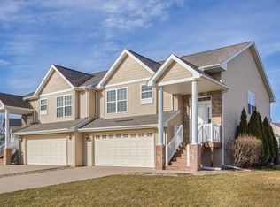 1657 Vandello Cir, North Liberty, IA 52317