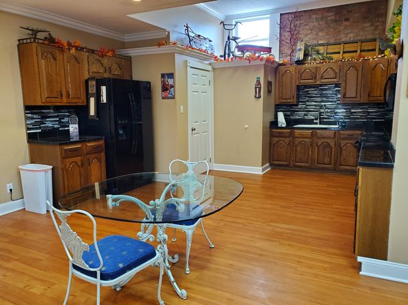 20 Main St #A