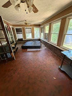 3rd image of 605 Woodland Way