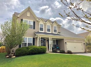 0N677 Fieldstone Dr, Geneva, IL 60134