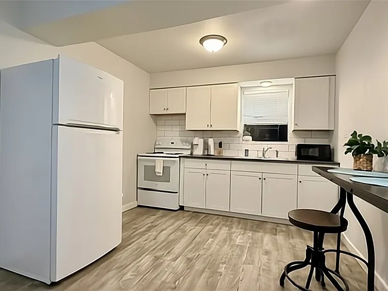 10654 Heizer Dr — Photo 6