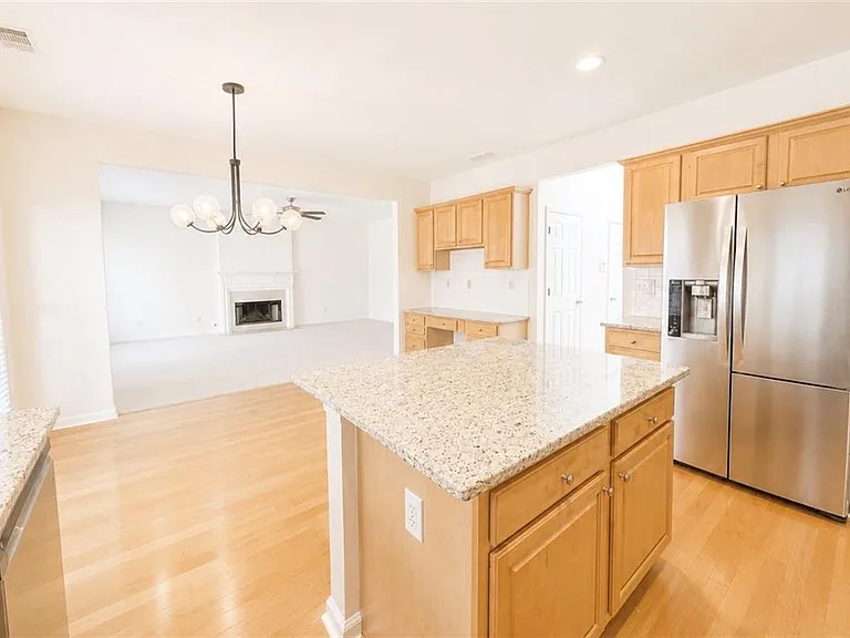 7430 Bronson Way — Photo 4