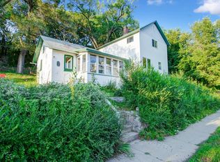 1011 W Conant St, Portage, WI 53901