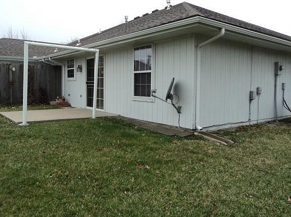 3rd image of 1141 Ephraim Dr