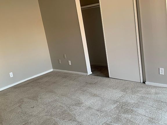 4th image of 632 Turtle Creek Dr APT D