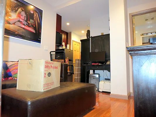 Rented by J Misrahi Realty Corp | media 28