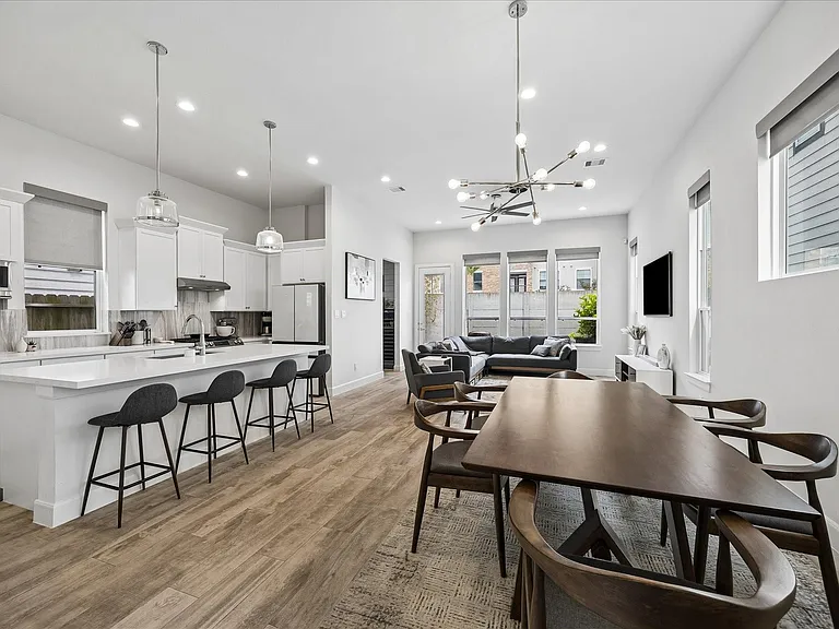 2804 Grand Fountains Dr #B — Photo 11