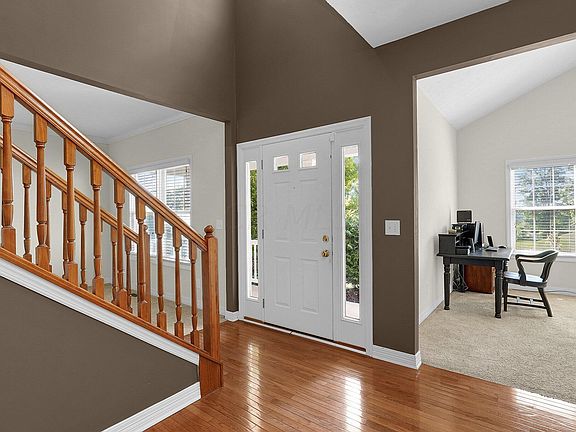 4th image of 2570 Crestview Woods Dr