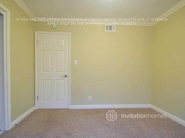 13425 Ebell St — Photo 8