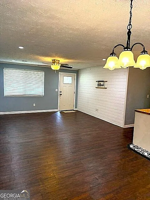 4 bed, 2.0 bath, $2,695 — Photo 4