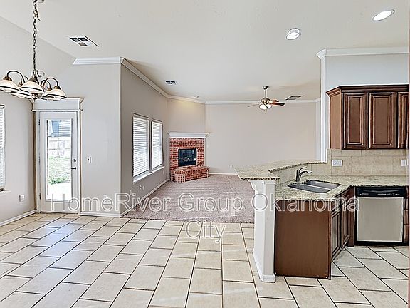 4th image of 2708 Busheywood Dr