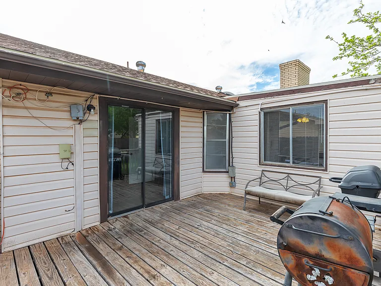 1710 Covey Ln — Photo 24