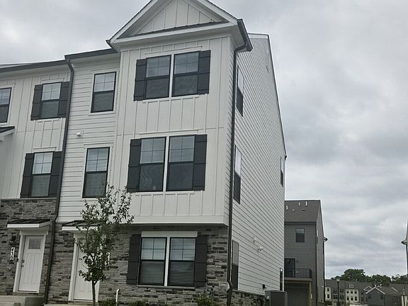 2nd image of 432 Herringbone Way