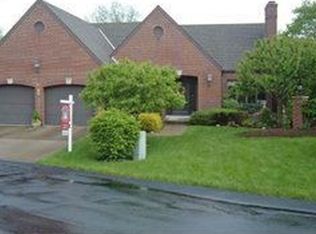 4250 Hermitage Ct, Allison Park, PA 15101