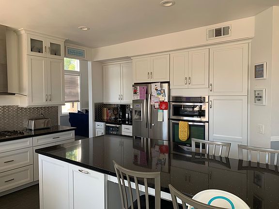 5th image of 1465 Mountain Vista Dr