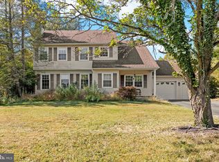 37 Nassau Dr, Lawrence Township, NJ 08648