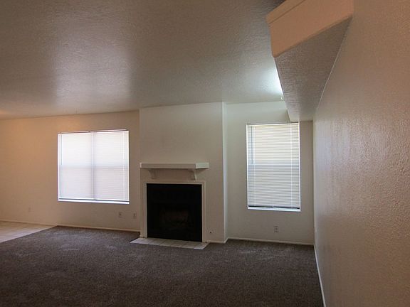 5th image of 2922 Hillrise Dr APT 3