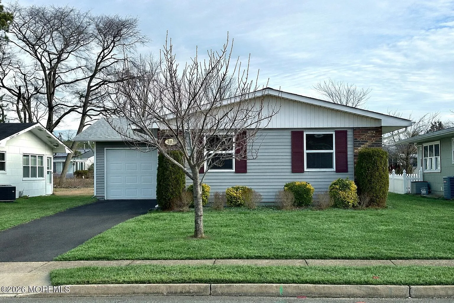 203 Blake Circle photo 1