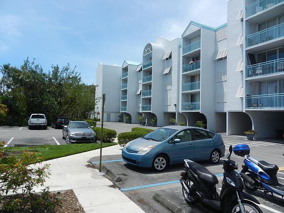 2nd image of 3635 Seaside Dr APT 207