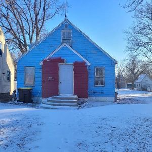 17 10th St, Windom, MN, 56101