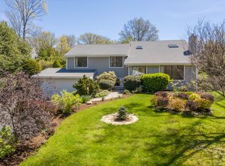 43 Druid Ln, Riverside, CT 06878