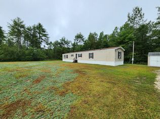32 Brookline Dr, Mechanic Falls, ME 04256