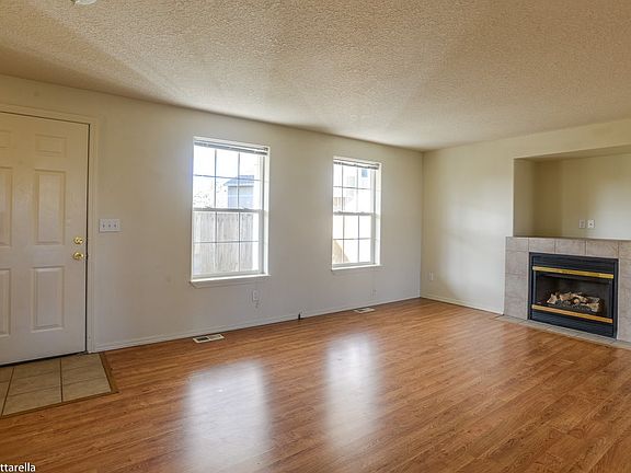3rd image of 6581 SE Johnson St